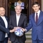 President of FIFA meets with the delegation of Uzbekistan in Paris