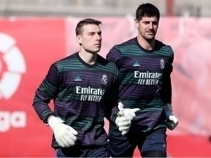 “Real” darvozaboni klubni tark etmoqchi – OAV