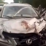 Россияда айиқни уриб юборган автомобиль унинг ҳужумига учради (видео)