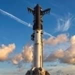 Starship космик кемаси ўз тарихидаги илк орбитал парвозга йўл олди