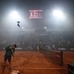 Futbol muxlislari tennis uchrashuvini to‘xtatib qo‘ydi (video)