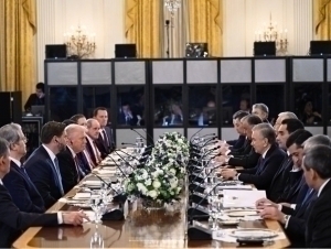 Mirziyoyev proposes hosting the next C5+1 Summit in Samarkand