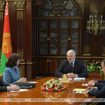 Lukashenko hukumatni iste’foga chiqardi. Prezident uni sabotajda ayblagan edi
