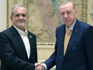 Эрдўған Пезешкиёнга насиҳат қилди