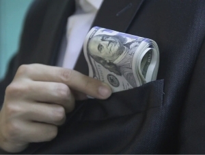 Toshkentda “bankir”lar mijozning $500 000 pulini o‘mardi