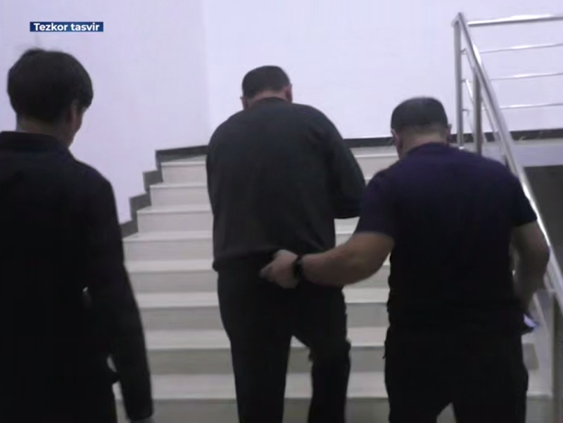 Косонсой тумани ҳокими ўринбосари хизмат автомашинасида қўлга олинди (видео)