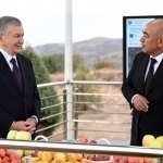 Mirziyoyev visits agro-industrial park in Chimyan