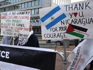 Германия Исроилга қурол сотгани учун геноцидда айбланмоқда 