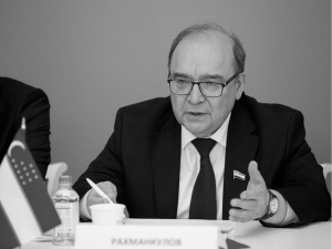 Шавкат Мирзиёев сенаторнинг вафоти муносабати билан ҳамдардлик билдирди