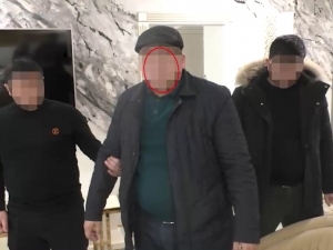 In Bukhara, a lawyer was apprehended while accepting $100,000 as a bribe