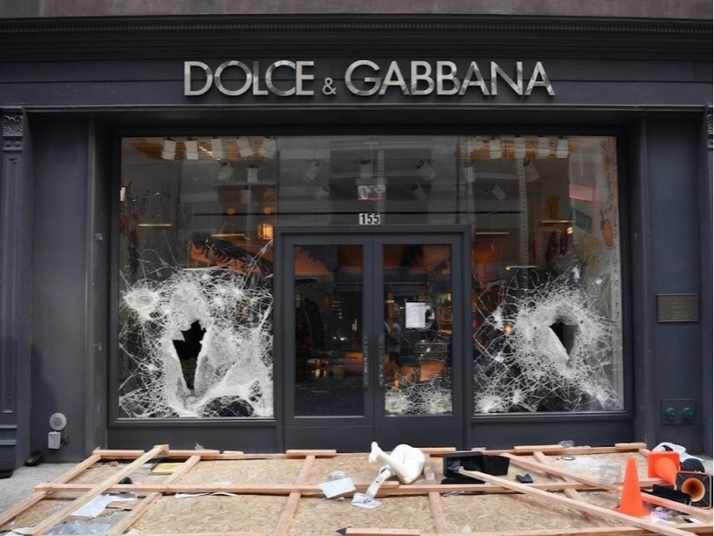 Unrest may have caused damage worth of 1.2 billion euros in France