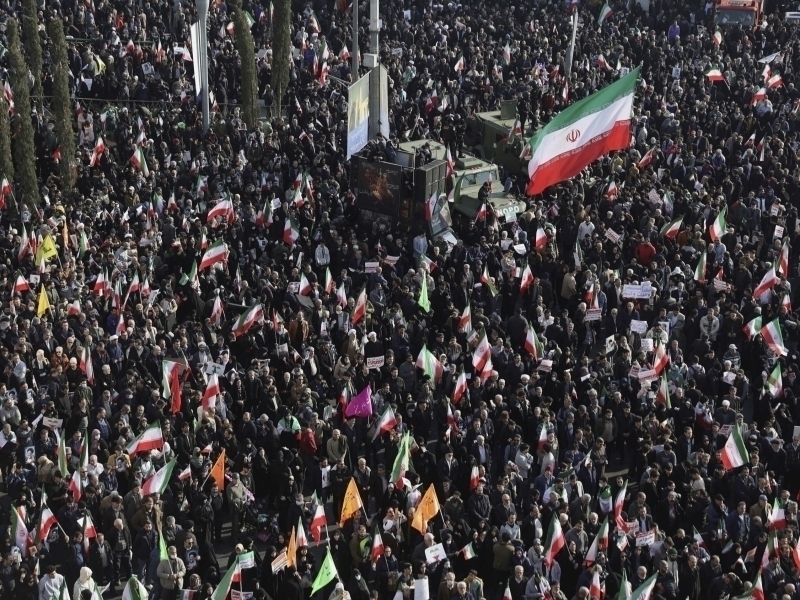 AQSH o‘z fuqarolarini Eronni zudlik bilan tark etishga chaqirdi