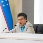 Собиқ “замминистр” ва унинг қизи қамалди