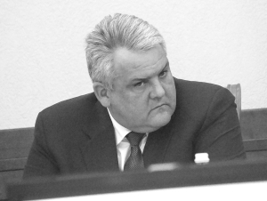 Порахўрликда айбланиб, урушга кетган собиқ мэр ҳалок бўлди