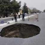 Андижонда йўл ўпирилиб тушди (видео)