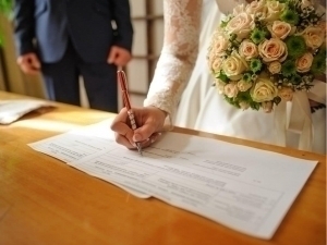 Voyaga yetmaganlar bilan nikoh uchun jarimalar keskin oshirilishi mumkin