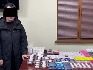 Katta miqdorda taqiqlangan dorilarni sotmoqchi bo‘lganlar ushlandi