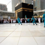 Ka’ba yana ziyoratchilar uchun ochildi