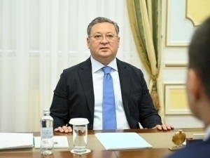 Қамоққа олингани айтилган Нуртлеу парламентда кўриниш берди