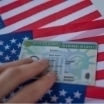 Трамп “грин карта” дастурини тўхтатди