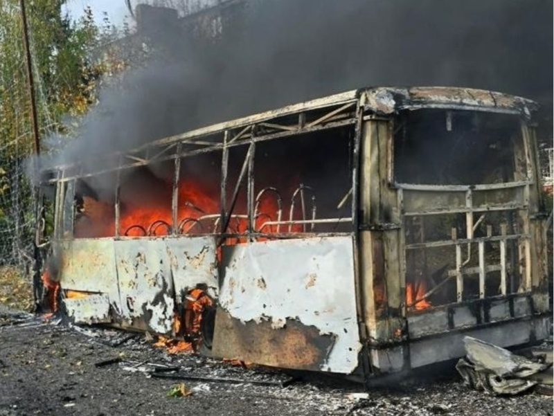 Rossiya Kramatorskda avtobuslarga zarba berdi. 30 kishi halok bo‘ldi