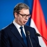 АҚШга борган Сербия Президентининг тоби қочиб қолди