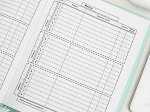 O‘zbekiston maktablari qog‘oz kundaliklarga qaytyaptimi?