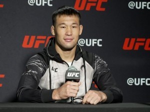 Ўзбекистонда туғилган машҳур UFC жангчиси ташкилот президентига мурожаат қилди