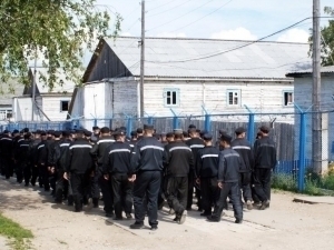 Қирғизистон жазо колонияларини тугатмоқчи