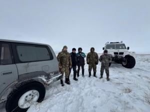 Қозоғистонда қор бўронида қолиб кетган уч ўзбекистонлик қутқарилди