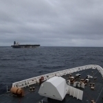 AQSH qo‘lga olgan tankerdan rossiyaliklar ozod qilindi