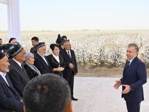 Prezident qishloq xo‘jaligi xodimlariga mukofot topshiradi