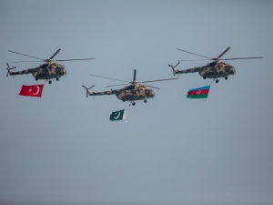 Озарбайжонда Қорабоғ урушидаги ғалабага бағишланган ҳарбий парад бўлиб ўтди (фоторепортаж)