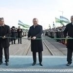 Mirziyoyev Amudaryo ustida qurilgan ko‘prikni ochib berdi (video)
