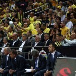 “Fenerbahche” “Putin” deb hayqirgan ishqibozlari sababli jarimaga tortildi
