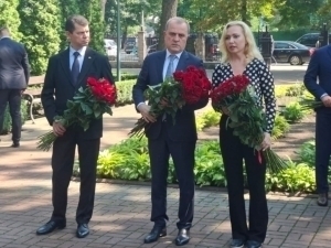 Putinga qarshi yurish: Jayhun Bayramov Ukrainaga bordi (video)
