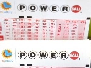 Америкалик эркак лотереяда қарийб 2 млрд доллар ютди