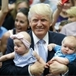 Трамп АҚШда туғилиш орқали фуқаролик беришни тақиқлади