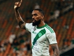 “Kubokni ular Ronalduga bermoqchi”. Futbolchilar hakam qaroridan norozi