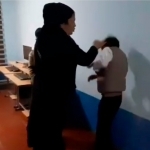 Андижонда мактаб директори болаларни аёвсиз калтаклади (видео)