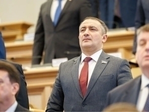 Sibirni “o‘zbeklar yurti” deb atagan deputat maoshidan ayrildi