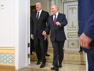 Putin Rossiyaga borishni xohlamagan Aliyevni tug‘ilgan kuni bilan tabrikladi 