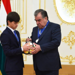 Президентнинг кенжа ўғли бош директорга ўринбосар бўлди