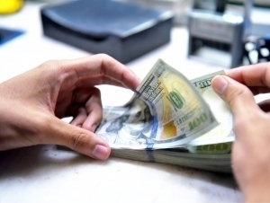 Dollar kursi ketma-ket 6-kun ko‘tarildi