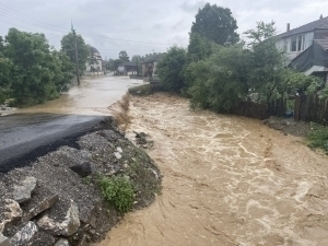 Uzgidromet issues flood warning