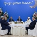 To‘qayev ham omma bilan iftorlik qildi