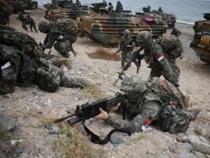 АҚШ, Жанубий Корея ва Япония КХДРга қарши қўшма машғулот ўтказади