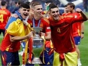 “Barselona” Yevropa chempioni transferi uchun harakatni boshladi