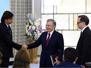 “We wait for you in the homeland.” The President meets with Uzbeks in the USA (photo report)