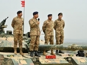 Покистон Ливияга 4 миллиард долларлик қурол сотади